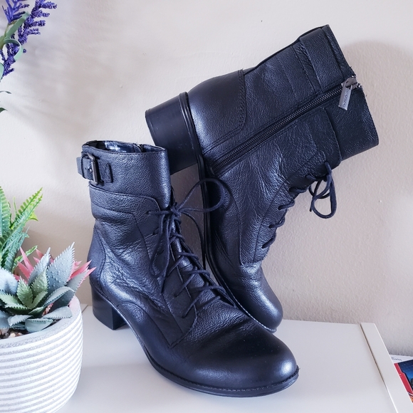Bandolino Clovis Leather Laced Booties - Black size 8 M - Picture 11 of 12